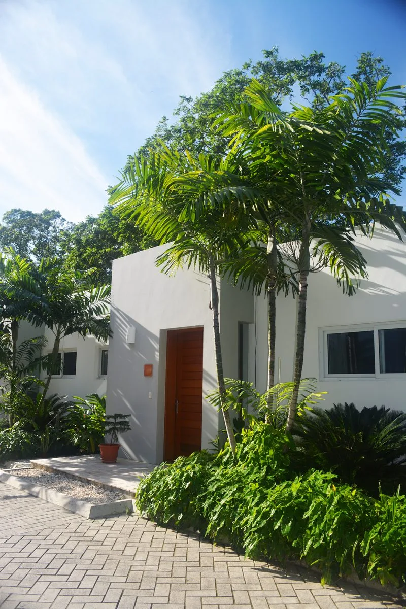 Elegant 3-Bedroom Beachfront Townhouse in Infiniti Blu