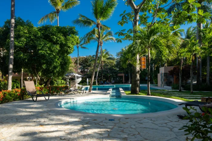 2 Bedroom Elegant Caribbean Pool View Residence in Infiniti Blu