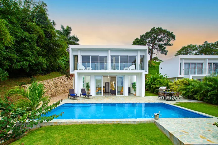 Modern 2-Bedroom Villa with Private Pool in Villas Agua Dulce
