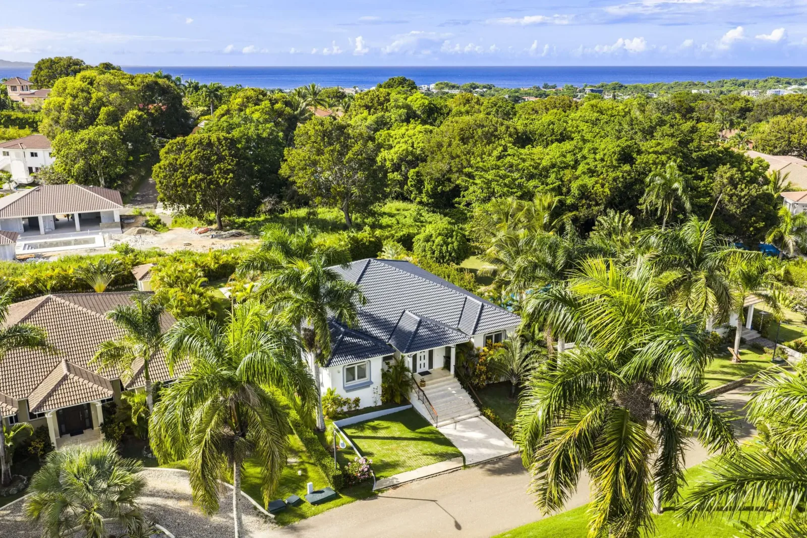 Beautifully Furnished 4-Bedroom Villa in Residencial Hispaniola