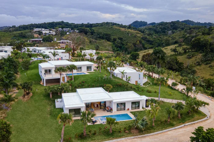 Luxury 3-Bedroom Tropical Villa with Private Spa Retreat in Villas Agua Dulce