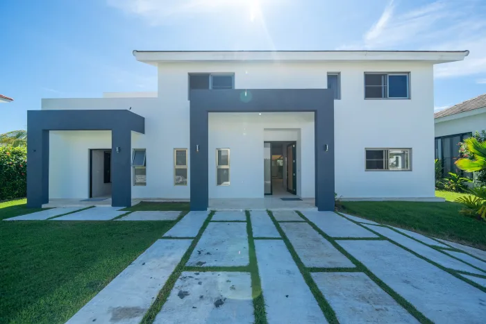 Luxury Tropical Villa in Sosúa Ocean Village with Private Pool